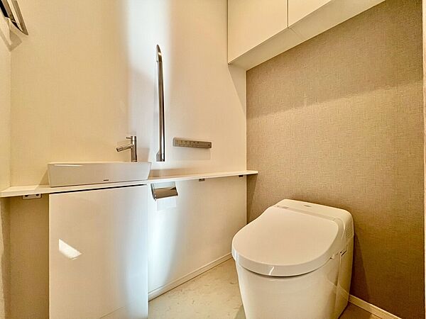 トイレを拡大表示