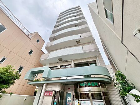 忙しく過ぎゆく日常を置き去るほど、ゆったりした時間が流れる住環境。