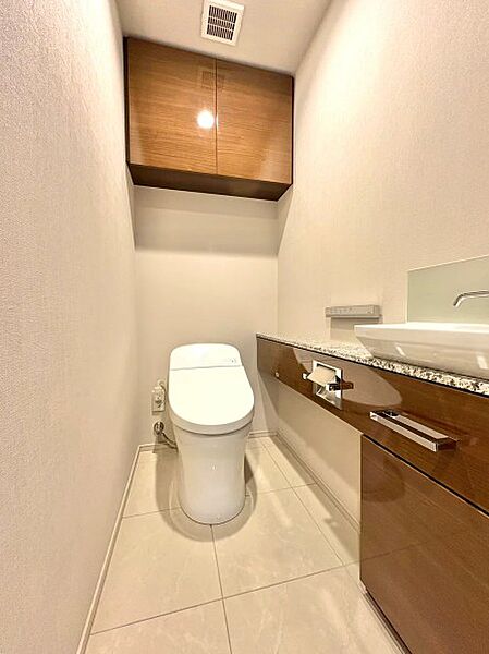 トイレを拡大表示