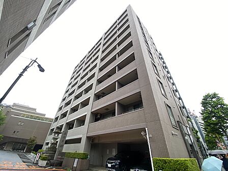飽きのこないシンプルモダンな外観です。