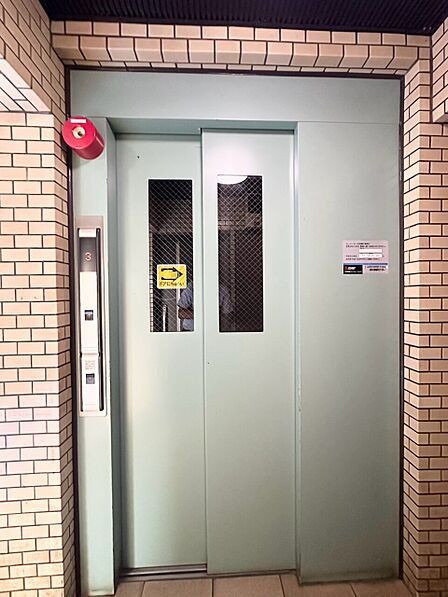 エレベーター完備のため荷物が多くなっても安心。