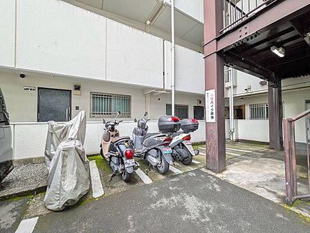 バイク置き場もございます。※空き状況は都度ご確認下さい。