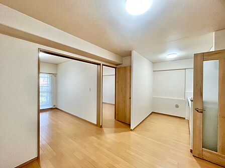 落ち着いた雰囲気に包まれて、伸びやかな空間。