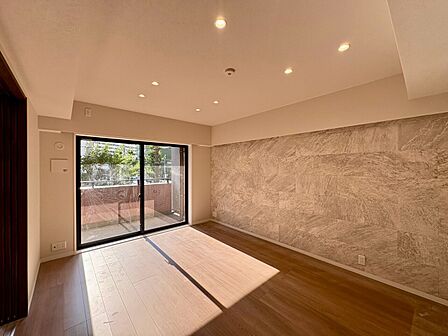 落ち着いた雰囲気に包まれて、伸びやかな空間。