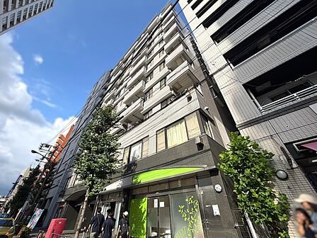 飽きのこないシンプルモダンな外観です。