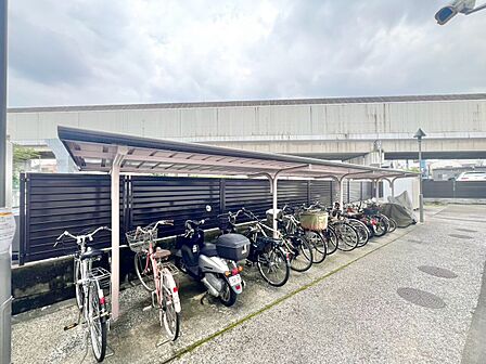 駐輪場も綺麗に整頓されています。※空き状況は都度ご確認下さい。