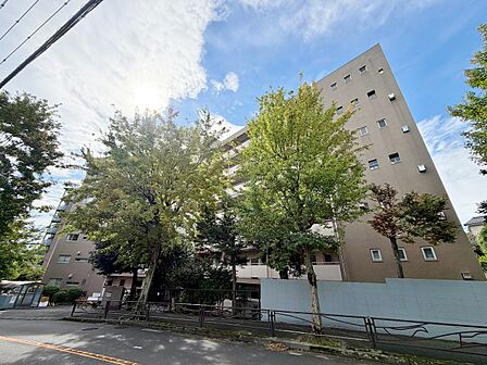 飽きのこないシンプルモダンな外観です。