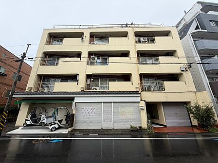 忙しく過ぎゆく日常を置き去るほど、ゆったりした時間が流れる住環境。