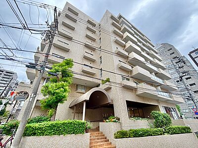 外観:飽きのこないシンプルモダンな外観です。 外観:飽きのこないシンプルモダンな外観です。