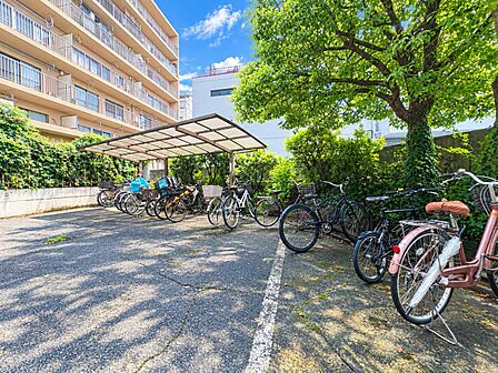 駐輪場も綺麗に整頓されています。※空き状況は都度ご確認下さい。