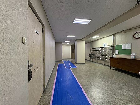 館内は静寂な中が保たれており、管理が行き届いている印象を受けました。