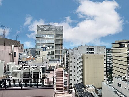 眺望や窓からの景色が良いと、家で過ごす時間も快適です。
