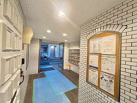 館内は静寂な中が保たれており、管理が行き届いている印象を受けました。