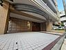 エントランス：上質感漂う玄関アプローチです。