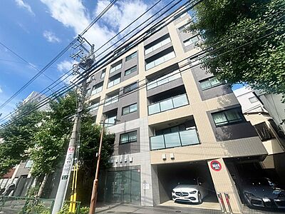 外観：飽きのこないシンプルモダンな外観です。