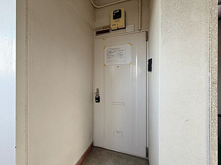 清潔感のある落ち着いた雰囲気の玄関です。