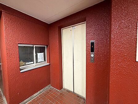エレベーター完備のため荷物が多くなっても安心。