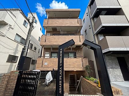 飽きのこないシンプルモダンな外観です。