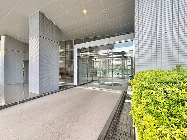 エントランスを拡大表示