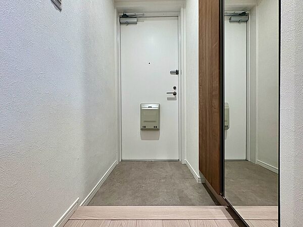 玄関を拡大表示