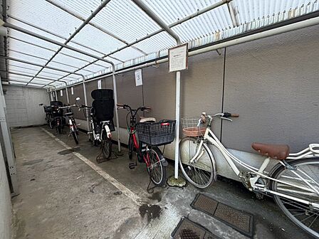 駐輪場も綺麗に整頓されています。※空き状況は都度ご確認下さい。
