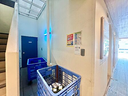 ゴミ置場。綺麗に管理されております。