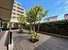 その他：マンションの敷地内には、中庭もございます。※CG加工により晴天にしています。