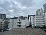 バルコニー：眺望や窓からの景色が良いと、家で過ごす時間も快適です。
