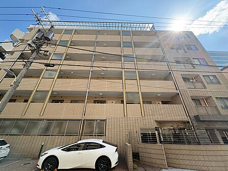 忙しく過ぎゆく日常を置き去るほど、ゆったりした時間が流れる住環境。
