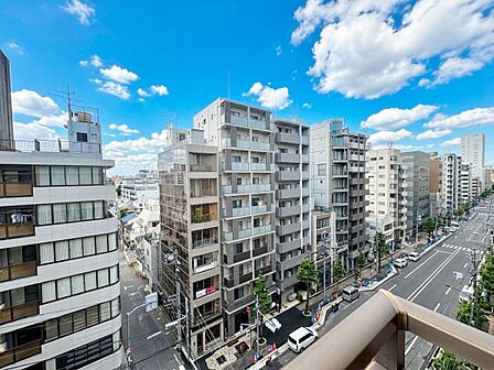 眺望や窓からの景色が良いと、家で過ごす時間も快適です。※CG加工により晴天にしています。