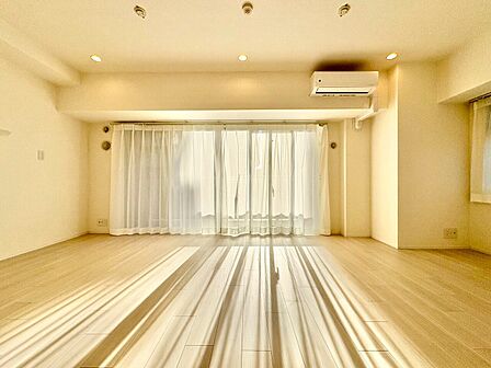 充実した生活は伸びやかな居室空間から始まります。