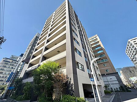 飽きのこないシンプルモダンな外観です。