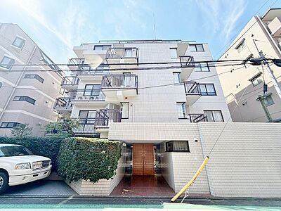 外観:飽きのこないシンプルモダンな外観です。 外観:飽きのこないシンプルモダンな外観です。