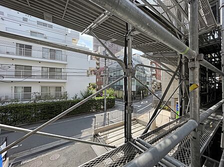 陽当たり・通風・開放感に恵まれた環境です。