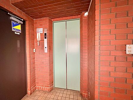 エレベーター完備のため荷物が多くなっても安心。