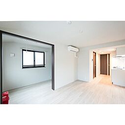 ウェルスクエア駒場東大前 3階2LDKのリビング/ダイニング