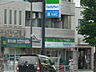 周辺：ファミリーマート 金沢瀬ケ崎店（852m）
