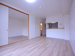 東京メトロ東西線 妙典駅 徒歩7分の賃貸マンション 1階3LDKのリビング/ダイニング