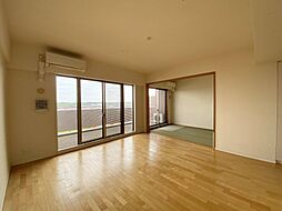 Asobi　浜野レジデンス 4LDKのリビング/ダイニング