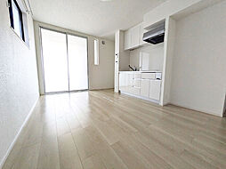 アーバンスペースＧIV番館 102 1階1LDKのリビング/ダイニング