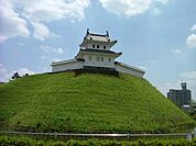 公園「宇都宮城址公園まで542m」