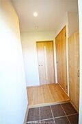玄関（類似室内）