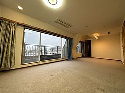 グランドコート 5階4LDKのリビング/ダイニング