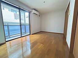 セゾンド・フジII 1階ワンルームのリビング/ダイニング