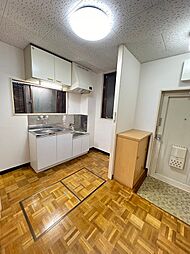 日暮里舎人ライナー 赤土小学校前駅 徒歩5分の賃貸マンション 1階ワンルームのリビング/ダイニング