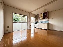 舎人吉岡ハイツ 3階2LDKのリビング/ダイニング