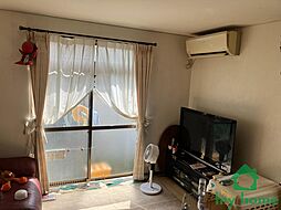 加古郡稲美町六分一 中古戸建 4LDKのリビング/ダイニング