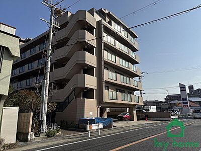 外観：山電「魚住」駅徒歩約5分。通勤・通学便利な立地