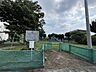 周辺：茂呂島公園 950m