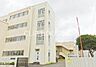 周辺：横浜市立原中学校 徒歩11分。 830m